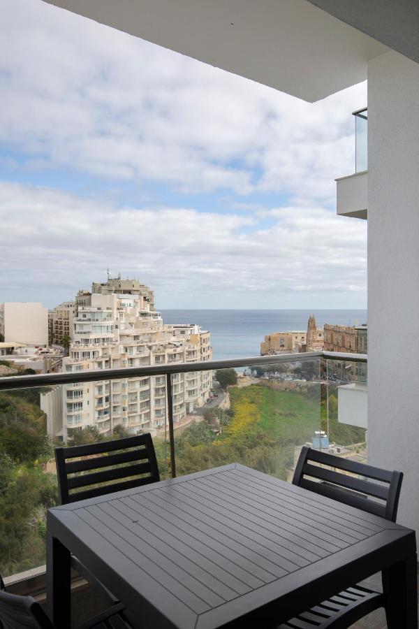 Sea View Apartment 2 Bedrooms 2 Bathrooms, 2 Minutes Away From The Sea San Ġiljan Buitenkant foto