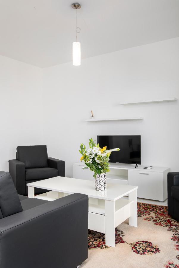 Sea View Apartment 2 Bedrooms 2 Bathrooms, 2 Minutes Away From The Sea San Ġiljan Buitenkant foto