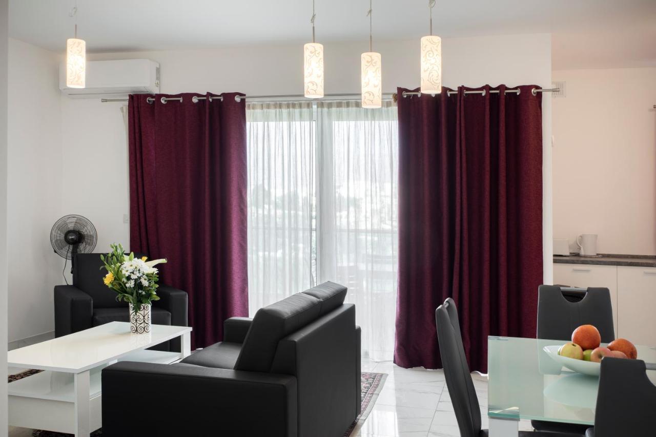 Sea View Apartment 2 Bedrooms 2 Bathrooms, 2 Minutes Away From The Sea San Ġiljan Buitenkant foto